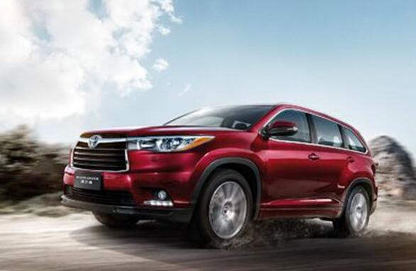 看西寧至上音樂(lè)是怎樣給豐田漢蘭達(dá)做汽車隔...