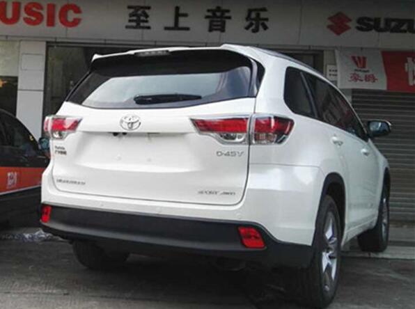 全新豐田漢蘭達(dá)汽車音響改裝 無(wú)損加裝兩臺(tái)...