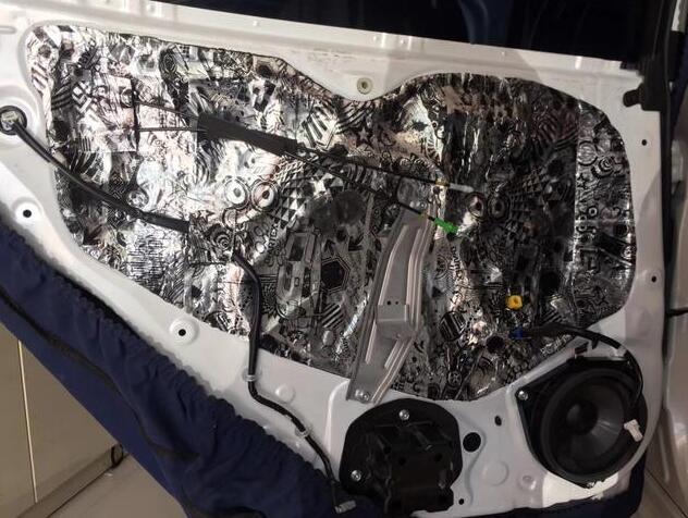 舒適非凡的駕乘感受！日產(chǎn)天籟音改后，車主：這簡直是完美！