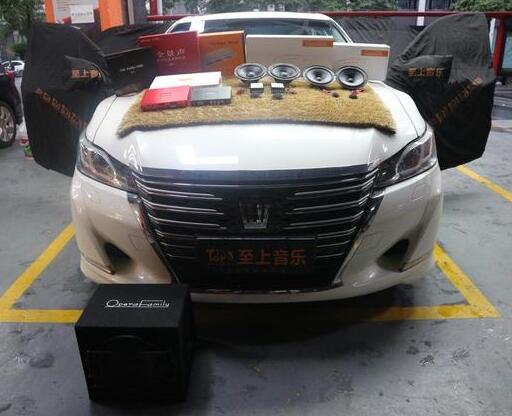 深受車友追捧！清遠(yuǎn)豐田皇冠汽車音響改裝升...