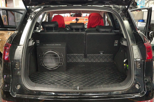 哈佛H6結(jié)合音響+隔音升級(jí)改裝，實(shí)現(xiàn)1+...