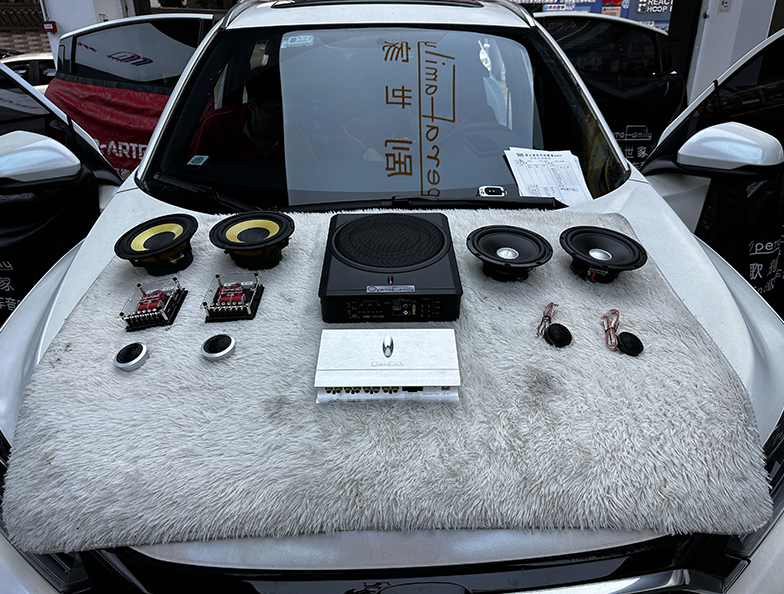 音樂愛好者必看！本田XR-V車主因原車音響不滿，改裝后效果奈斯！