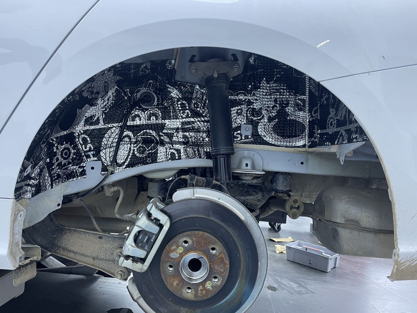 1738915125479282.jpg 俄羅斯CSH銀衛(wèi)盾減振板.jpg